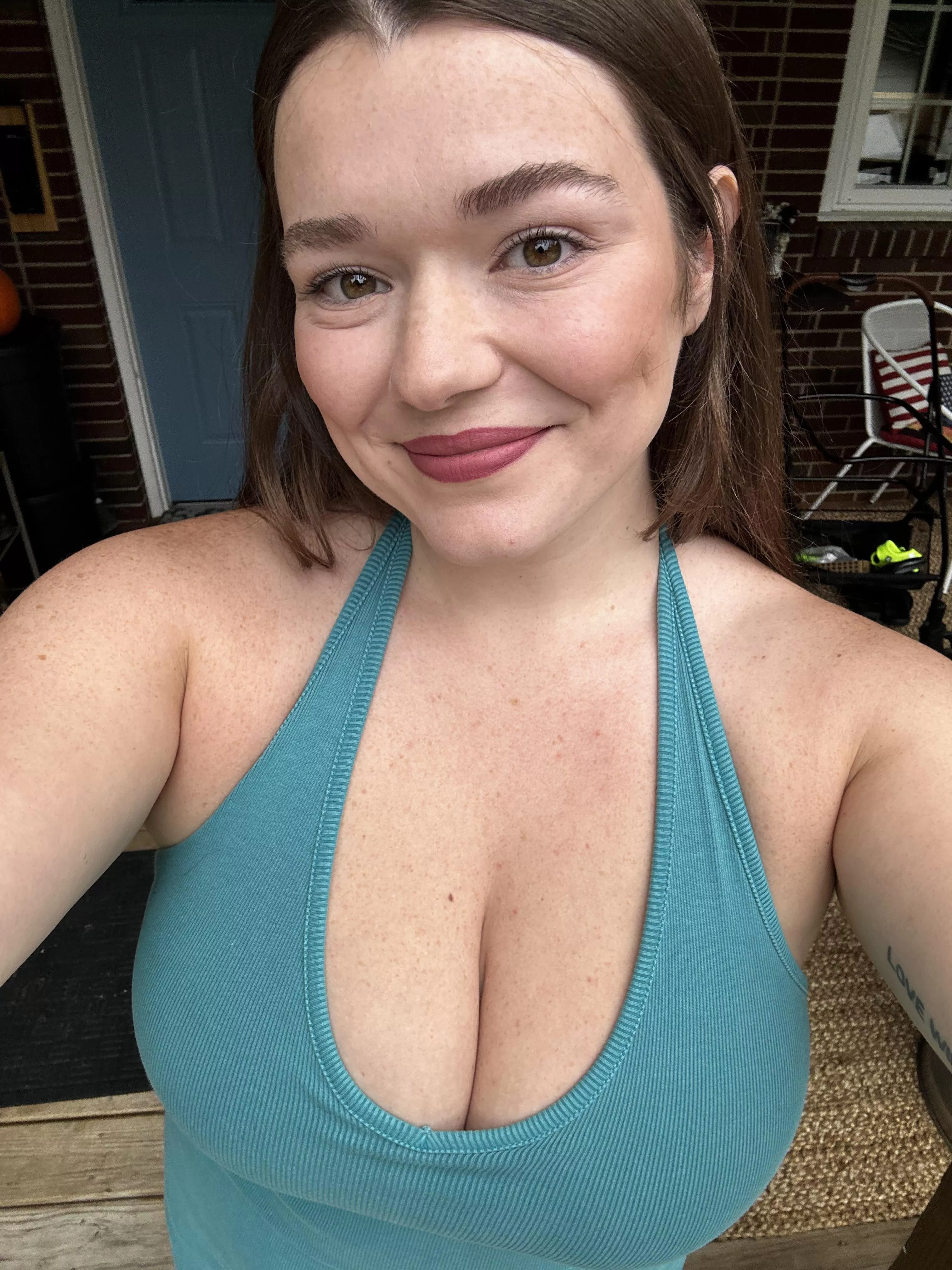 Blue really brings out my frecks