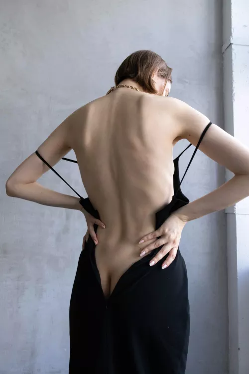 Do we become other people when we take of clothes? (OC)