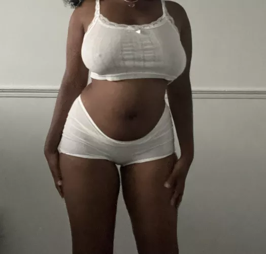 Does anyone want to play with me?