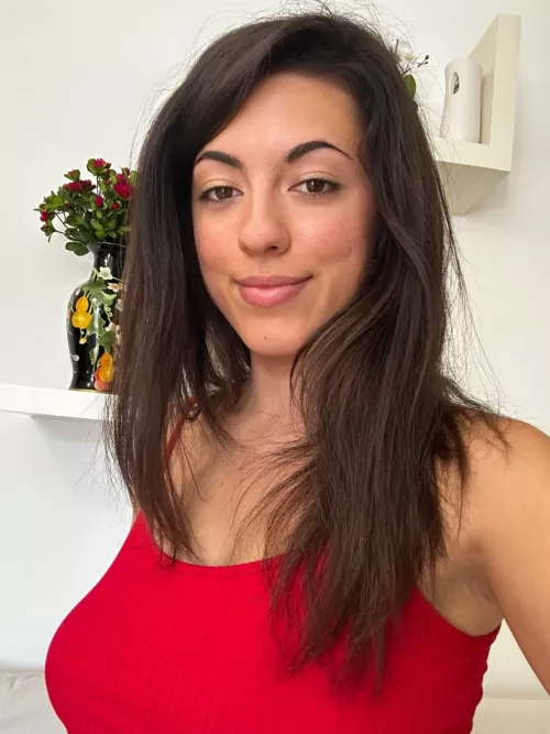 Every single part of me, in this pic, look cute, right F19