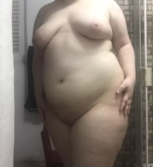 F 21, 200lb, 5’2