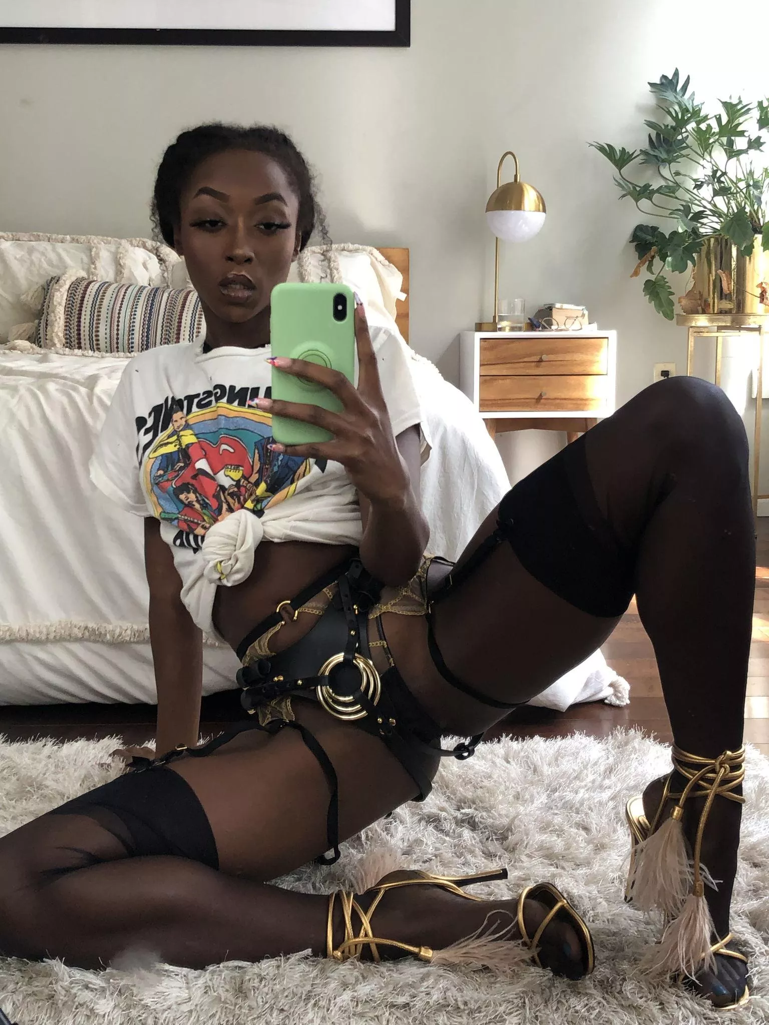 I love mixing garters, stockings, and leather. ;)