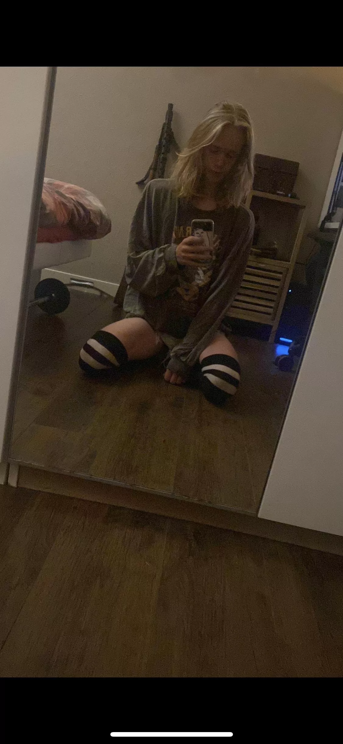 love to all the cuties seeing this