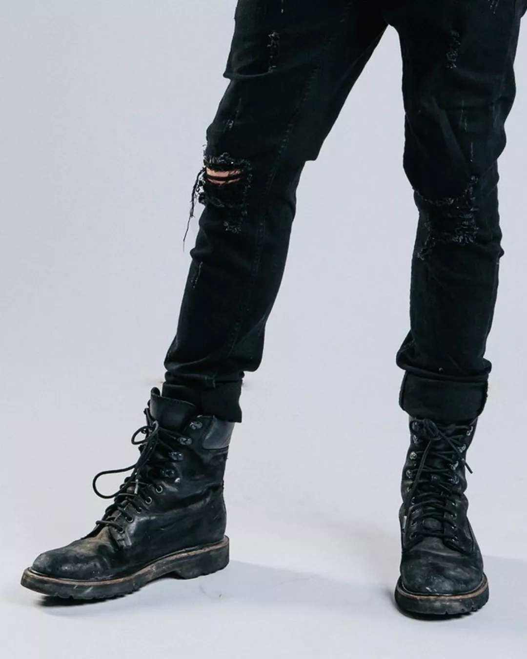 Need help to identify them pls