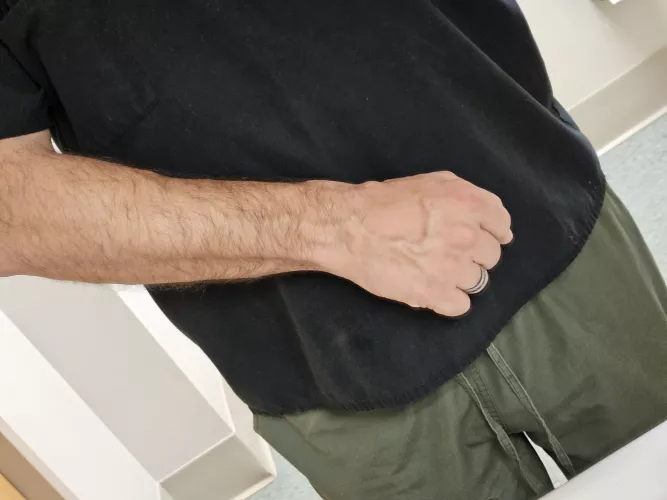 No big muscles here.