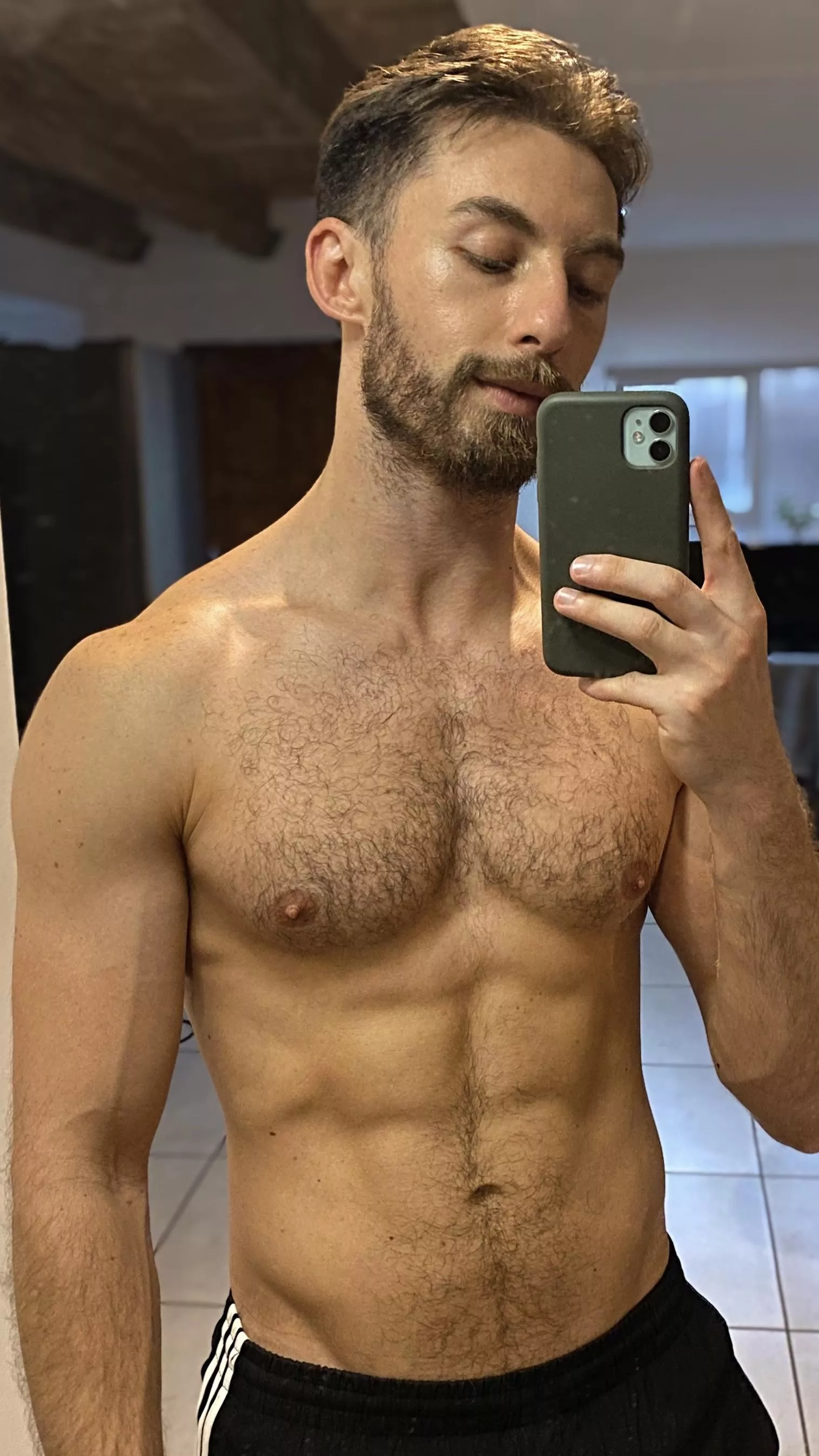 Should I bring back the beard? 🤔