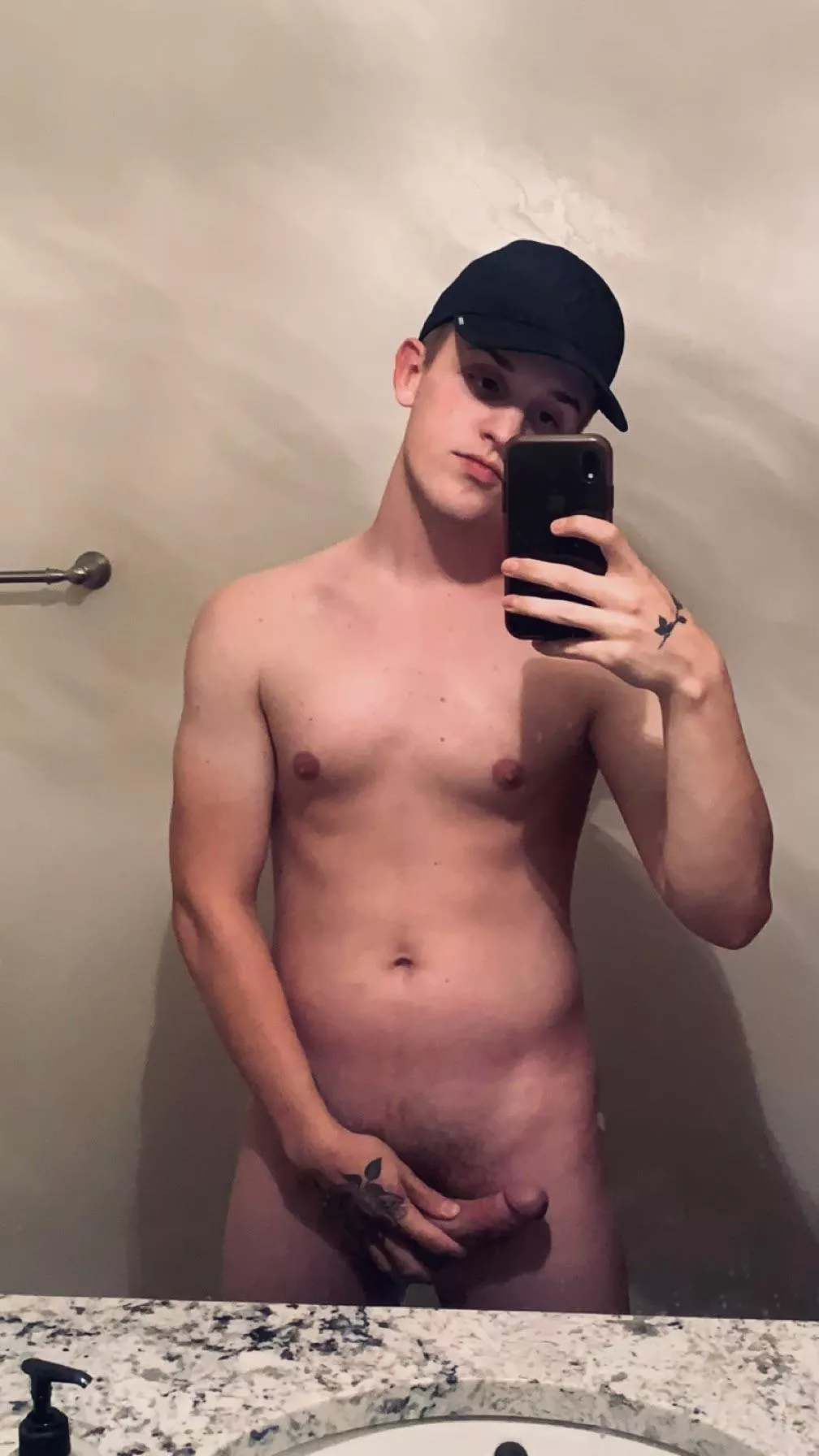 who tryna suck it 👀