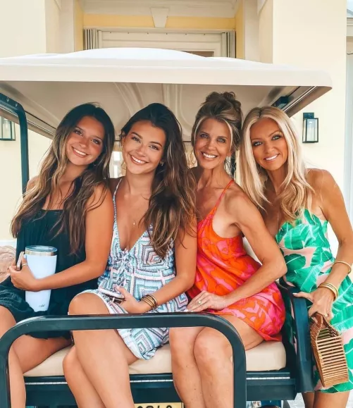 [4] Babes and Cougars