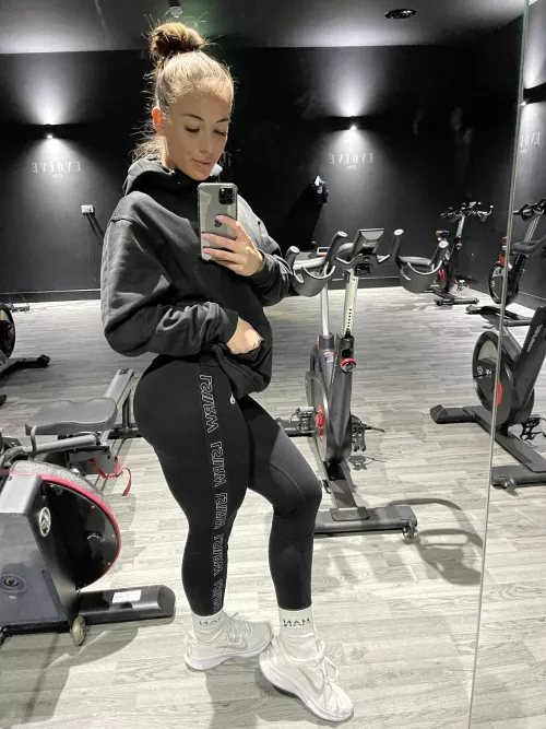 Empty gym… who would join me?👀 [f]