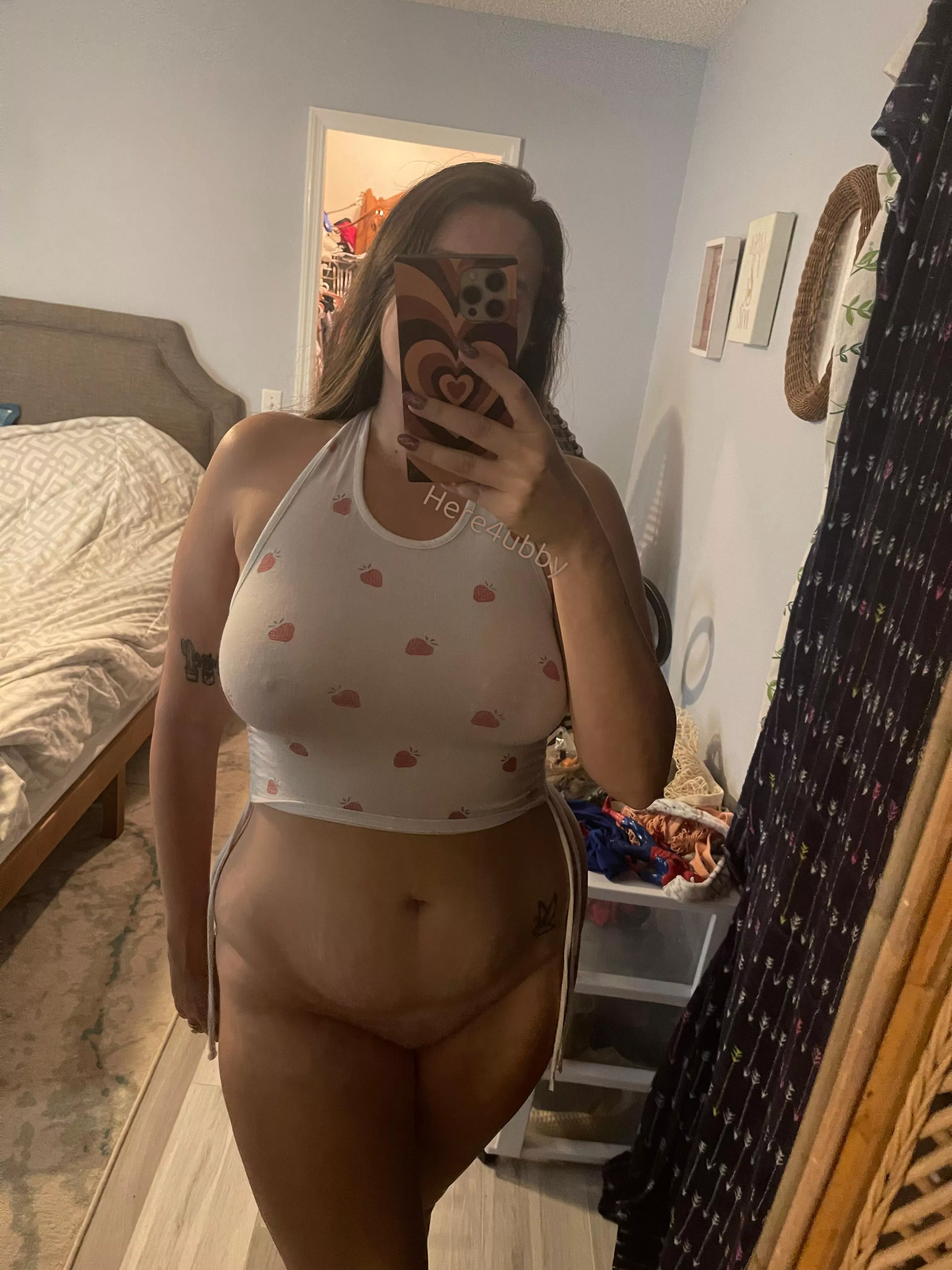 Hope y’all don’t mind a slightly chubby mombod