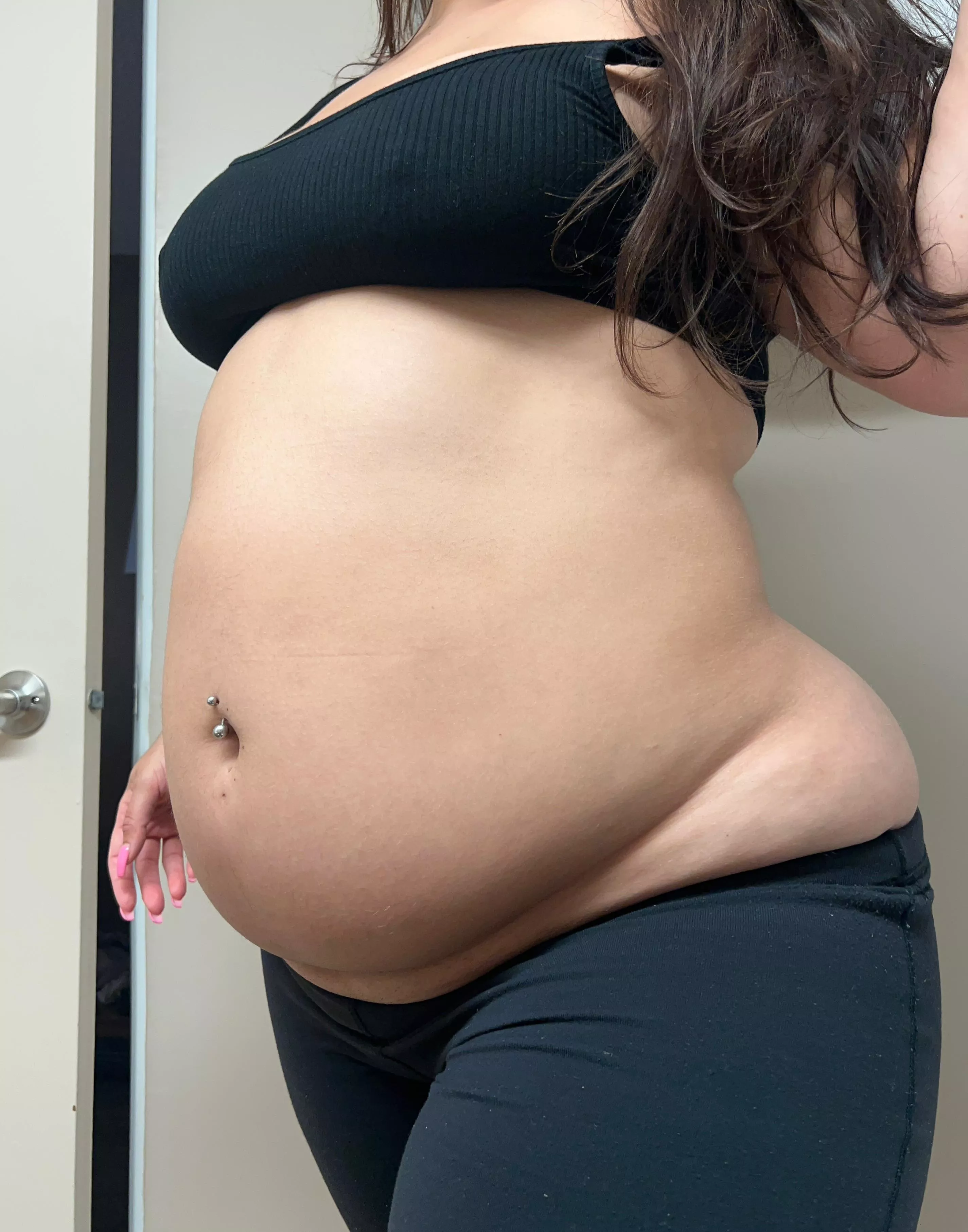 I can’t believe how big I’m getting 😳