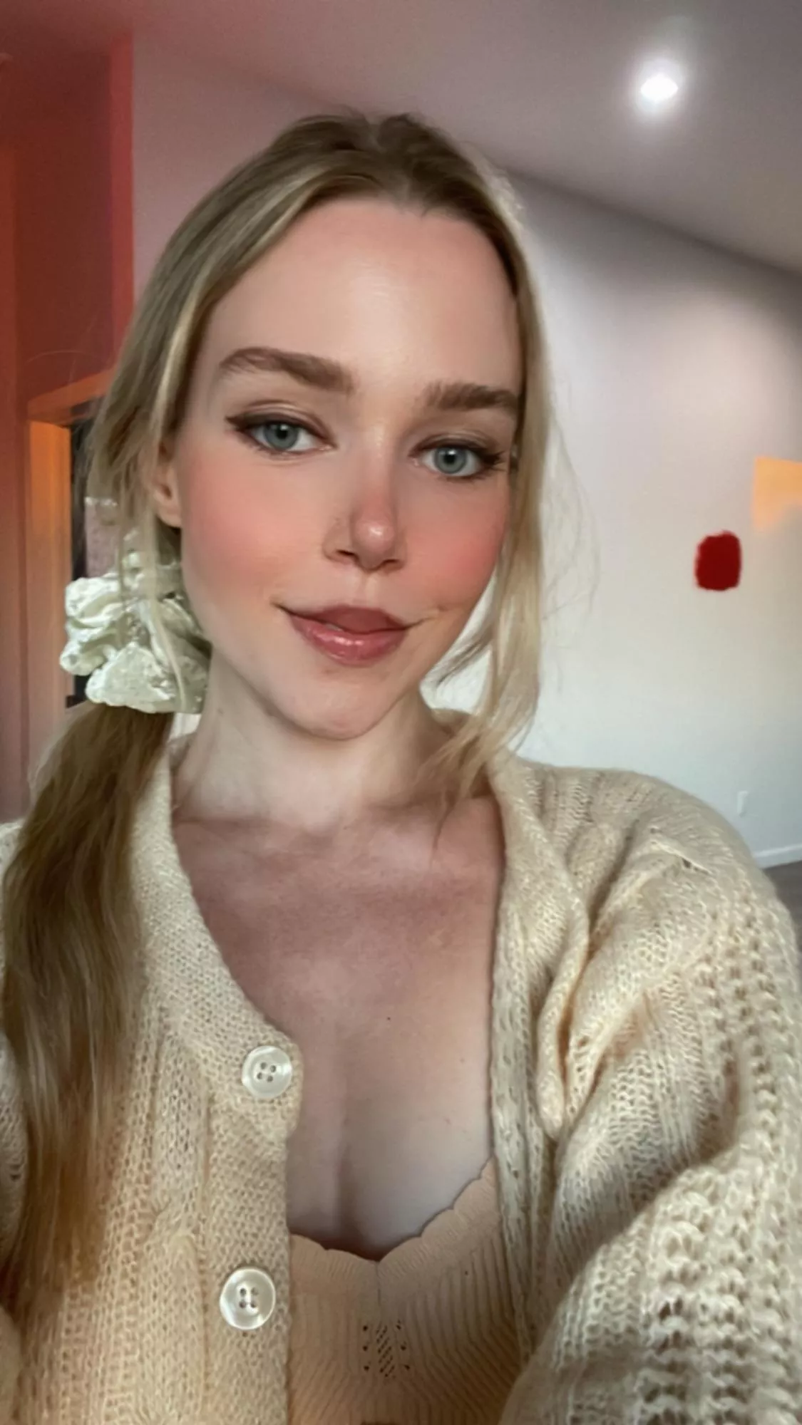 🧚‍♀️ I’d like to wear less to work would you let me if you were my boss?