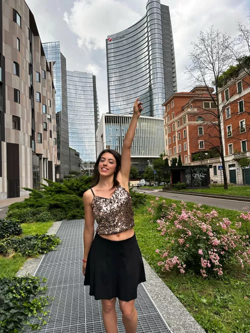 If I'm not to wear short skirts, can my legs still be sexy F19