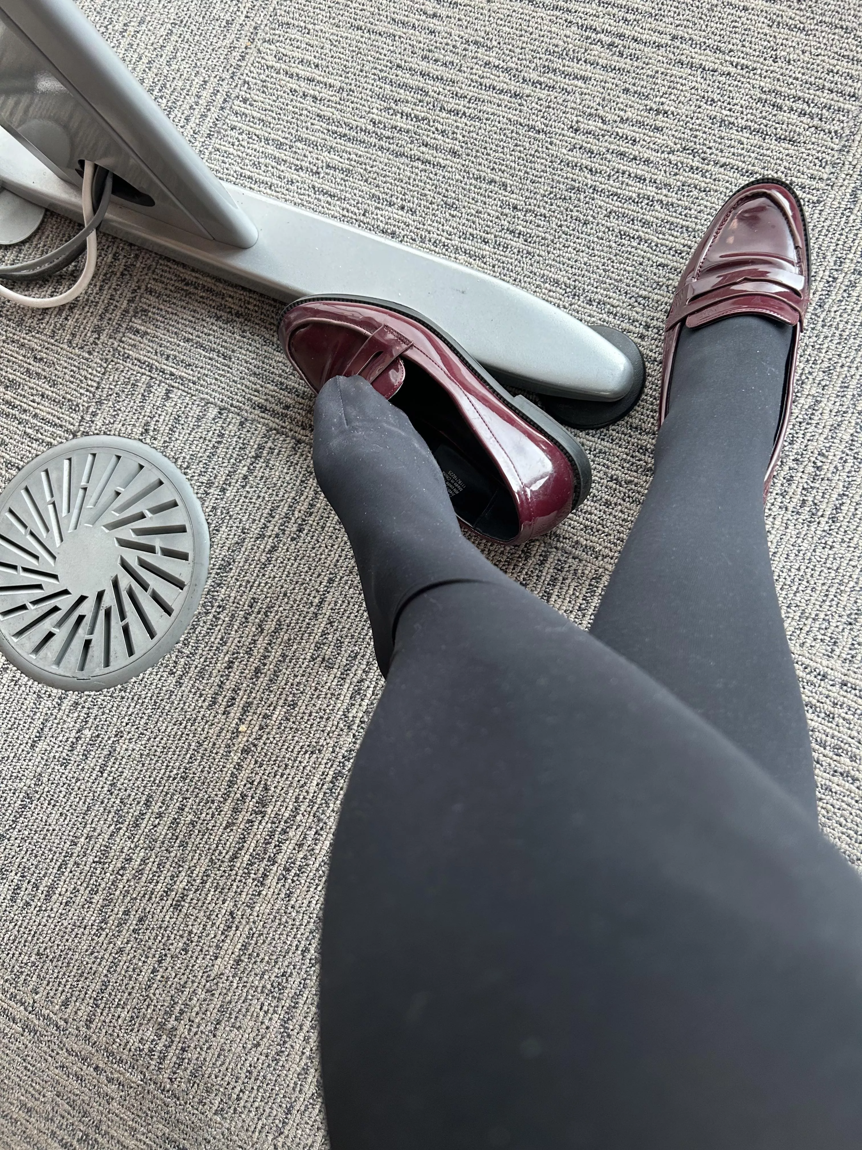 If you were my office coworker would you give my feet a massage under my desk