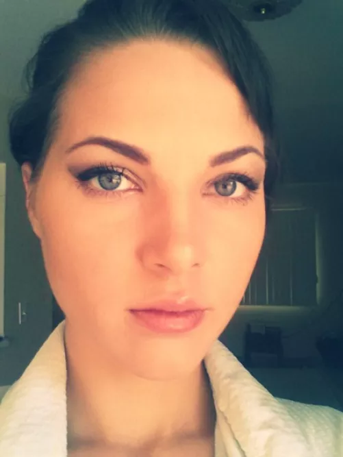 Karina Amelyanova Aka Amelia Karisha