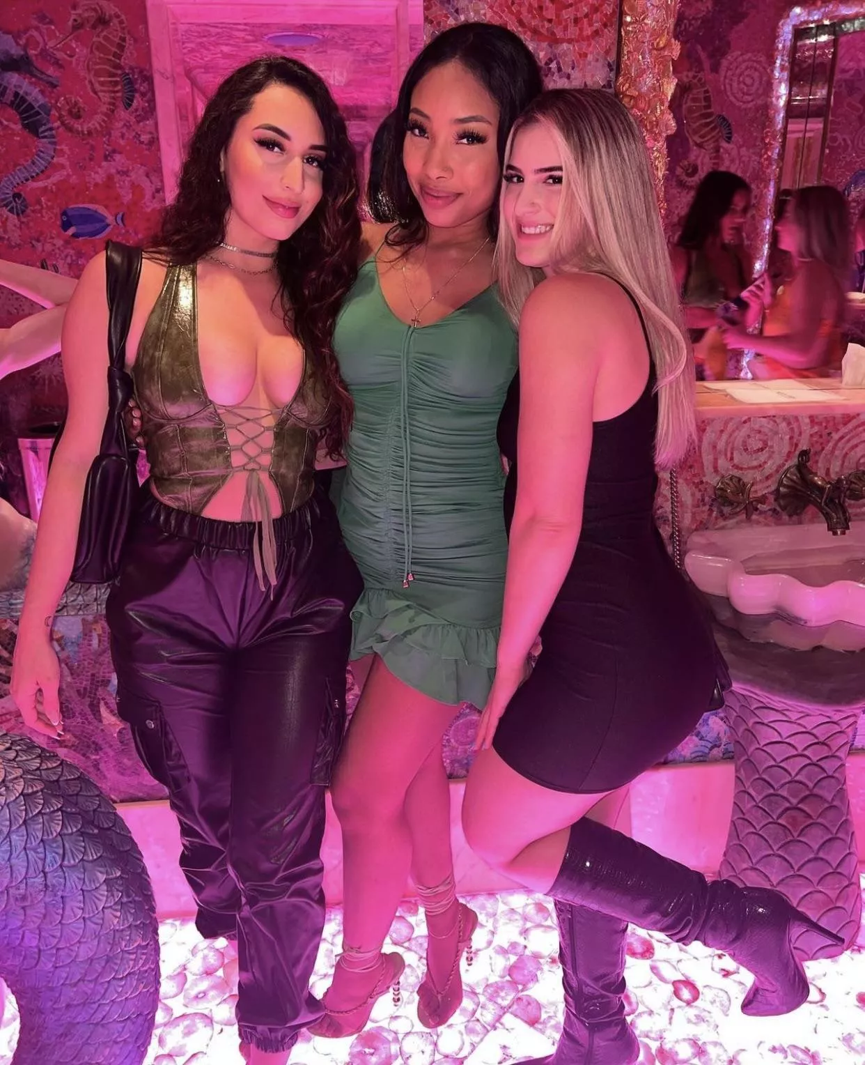 Latinas 🔥
