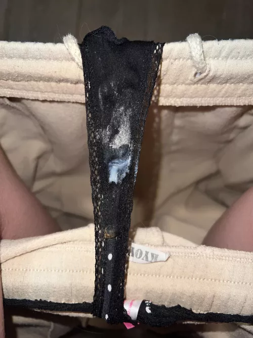 Starting day 2 with a wet one🤭