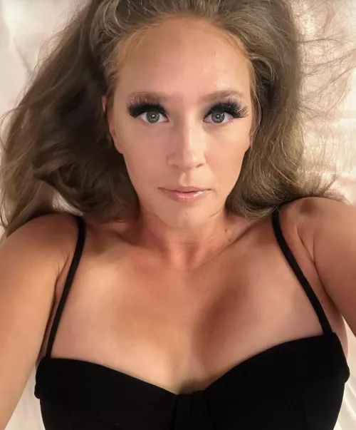 Those beautiful blue eyes