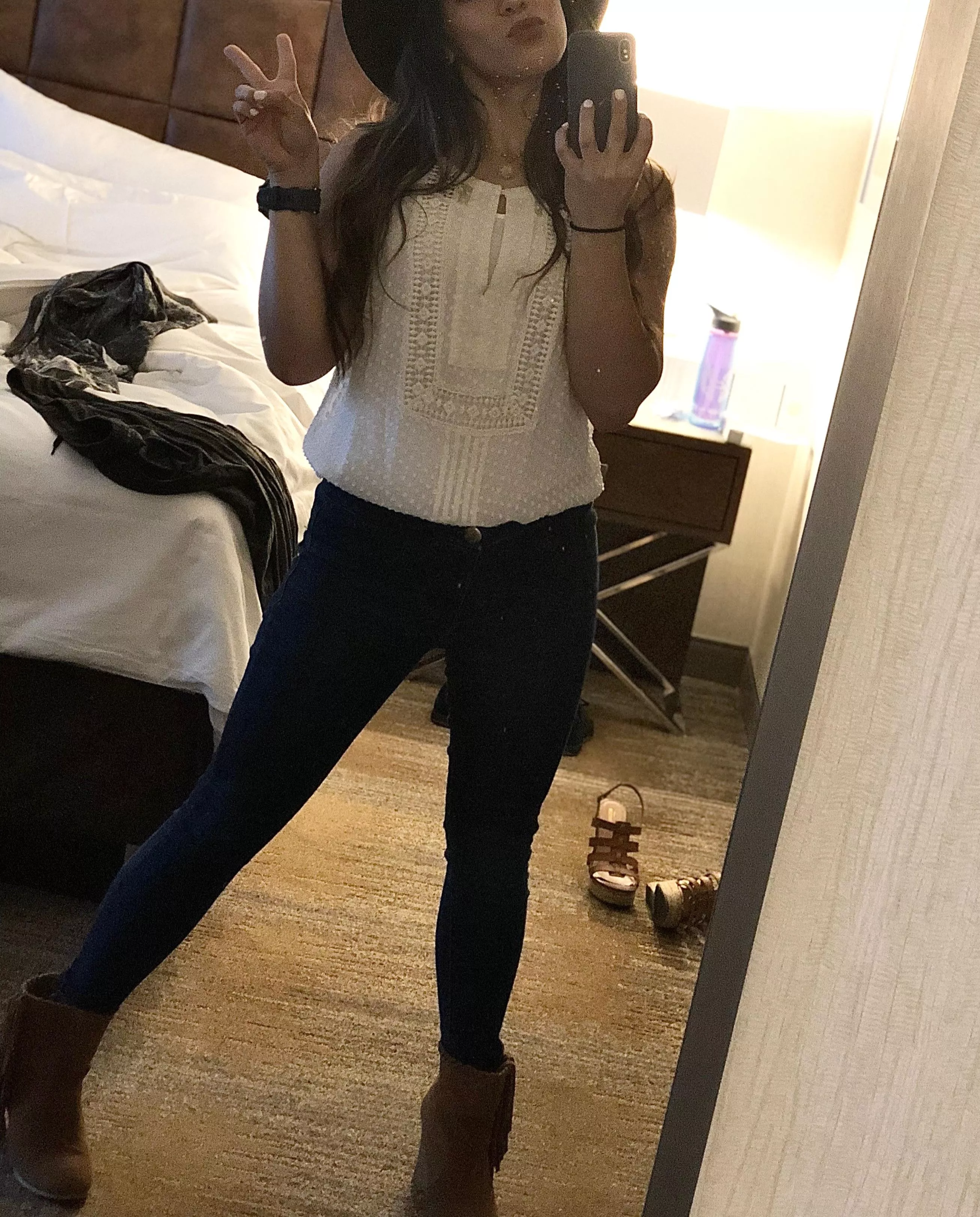 Who wants to see more and 💦?😏