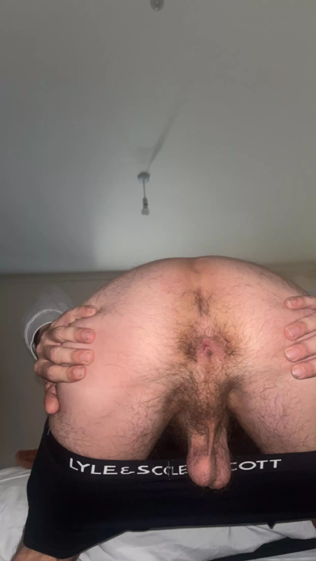 Who’s cummin in me