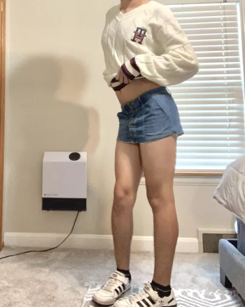 all I need is someone who wants to show me off <3