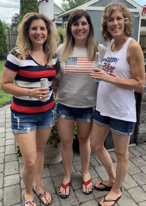 Denim shorts milfs [3]