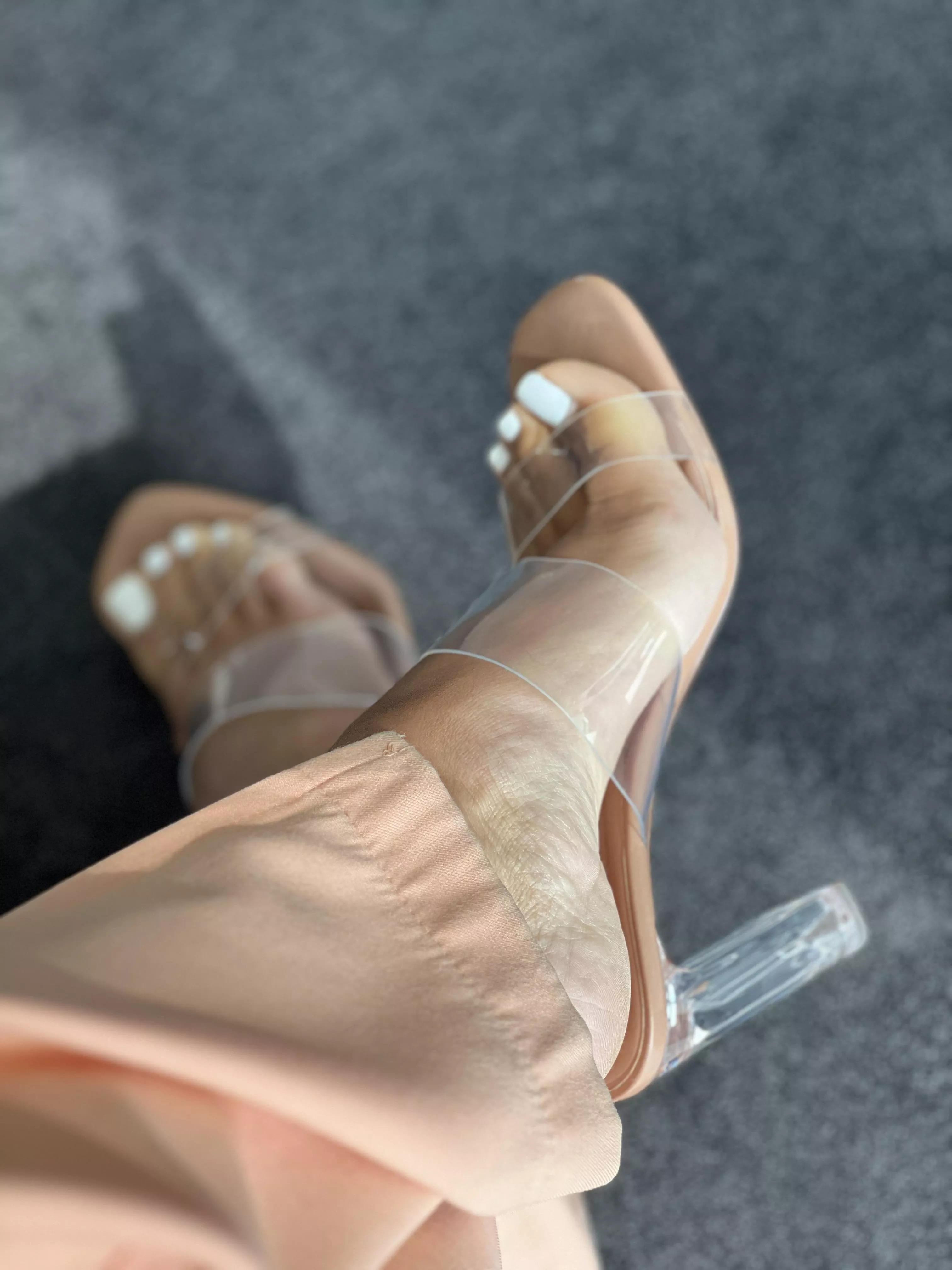 Do you like transparent heels?