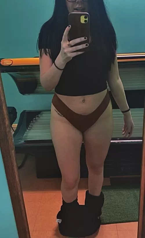 Get a load of this leg meat 🥩 😂