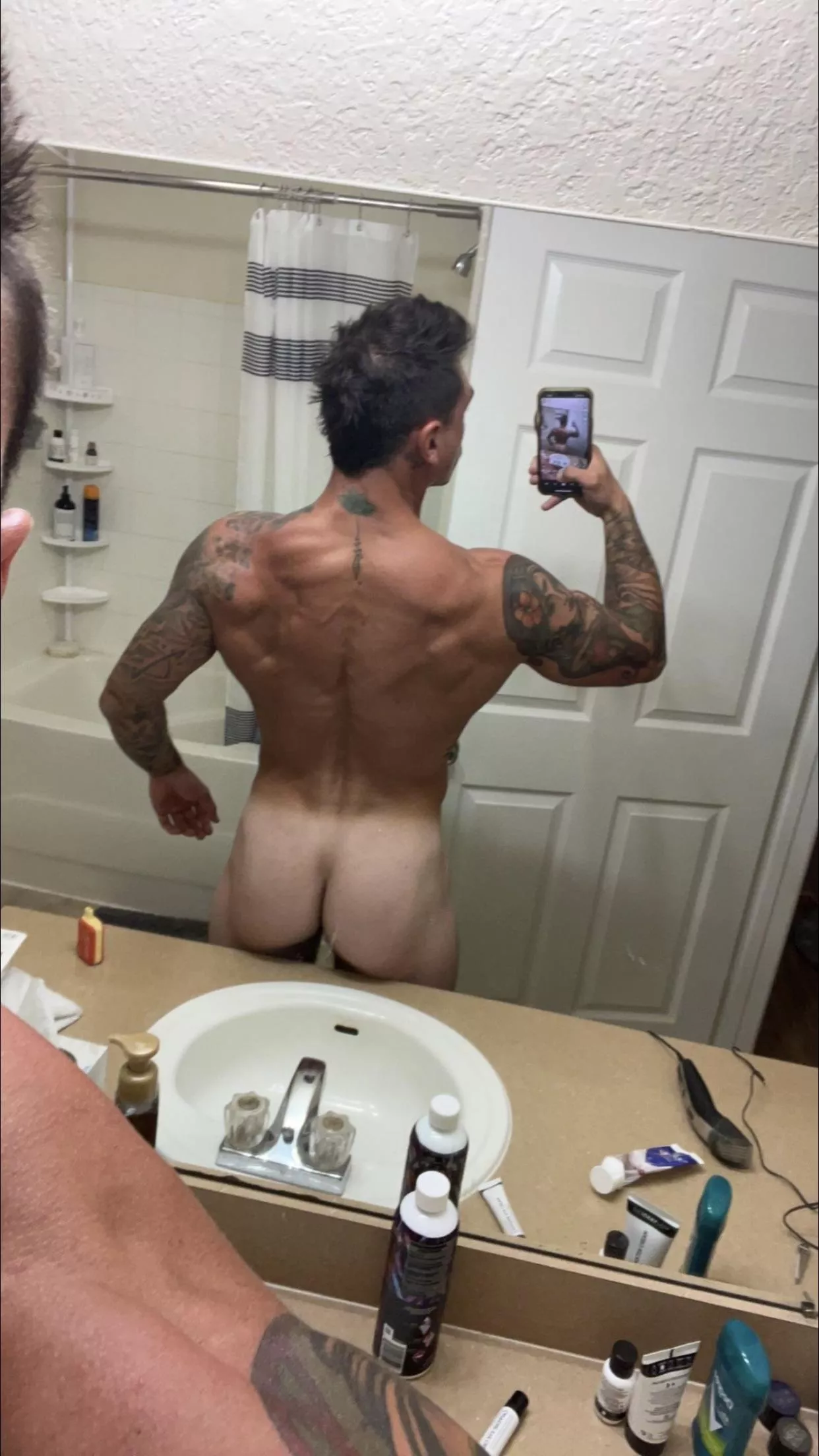 I should probably tan nude 😩