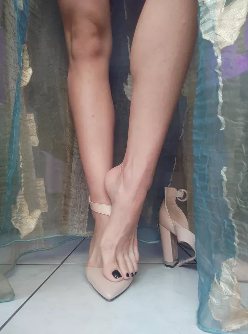 I wore them all day..wanna smell them?