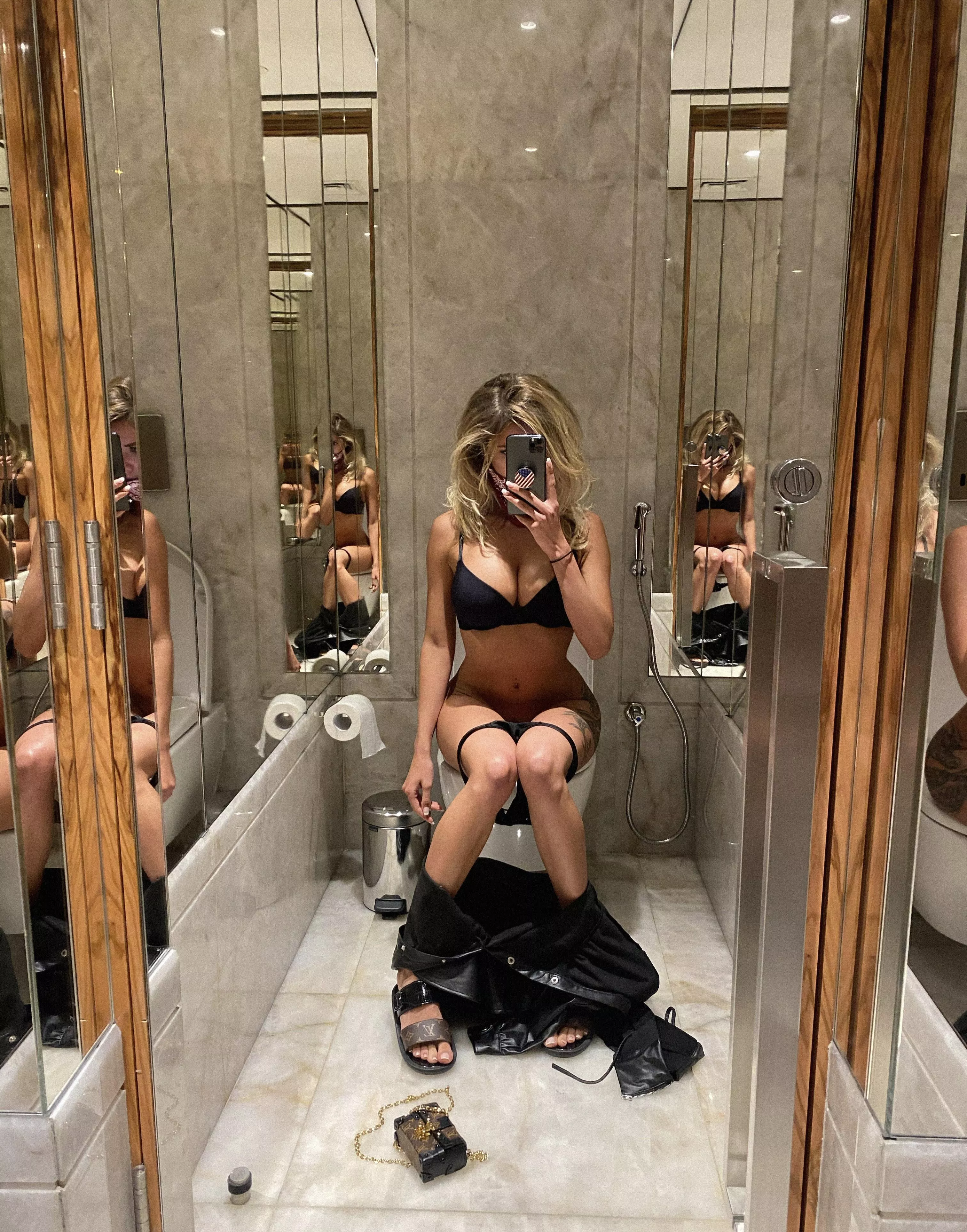 Natalya Krasavina - Privacy