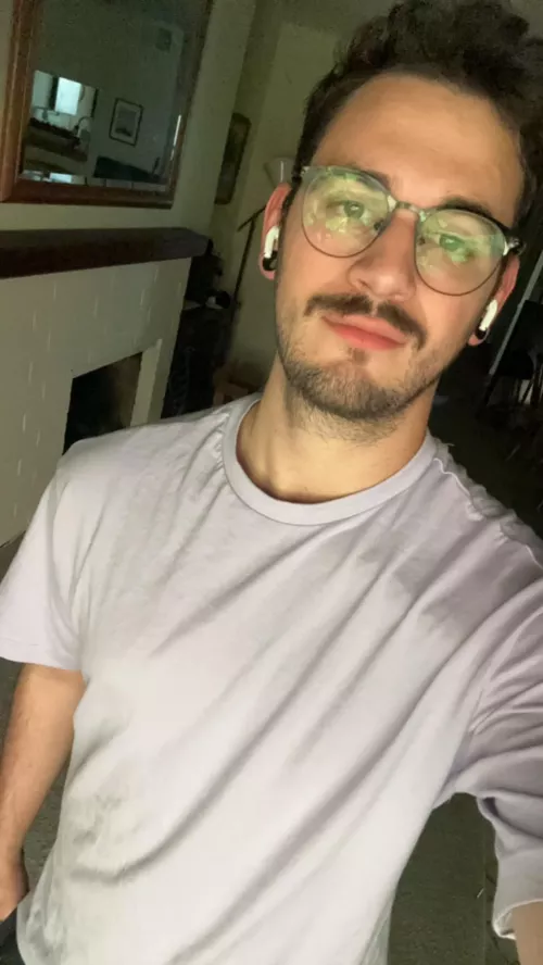 Taking a break from BG3 and felt kinda cute. Happy Friday! :)