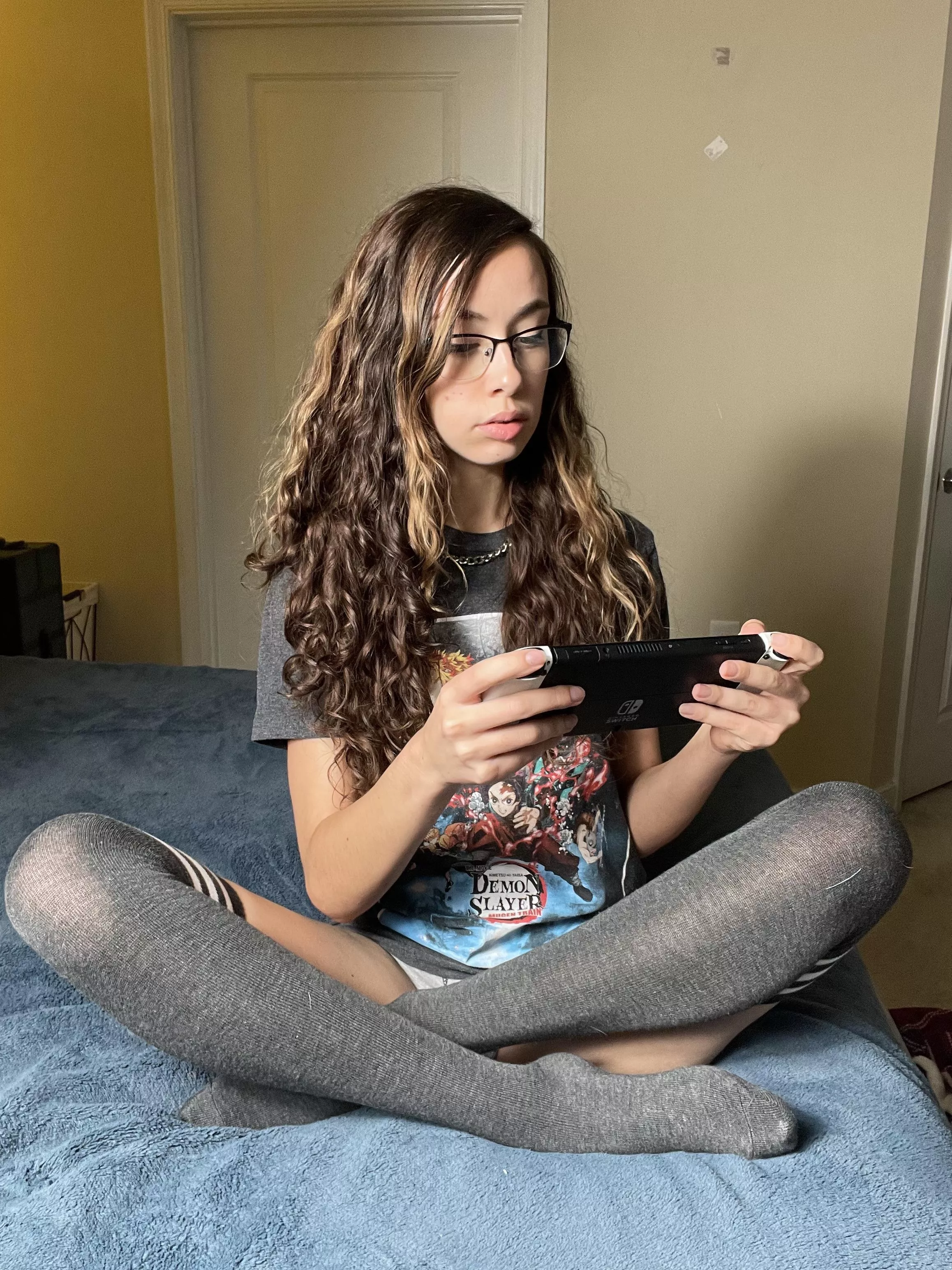 There’s nothing better than relaxing by playing my switch in some nice comfortable socks~