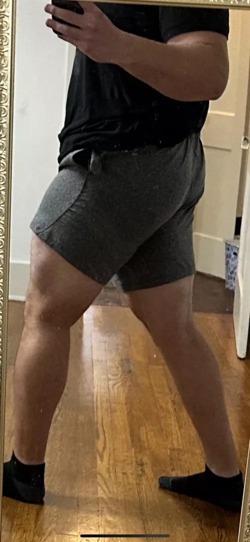 Thunder thighs for the guys.