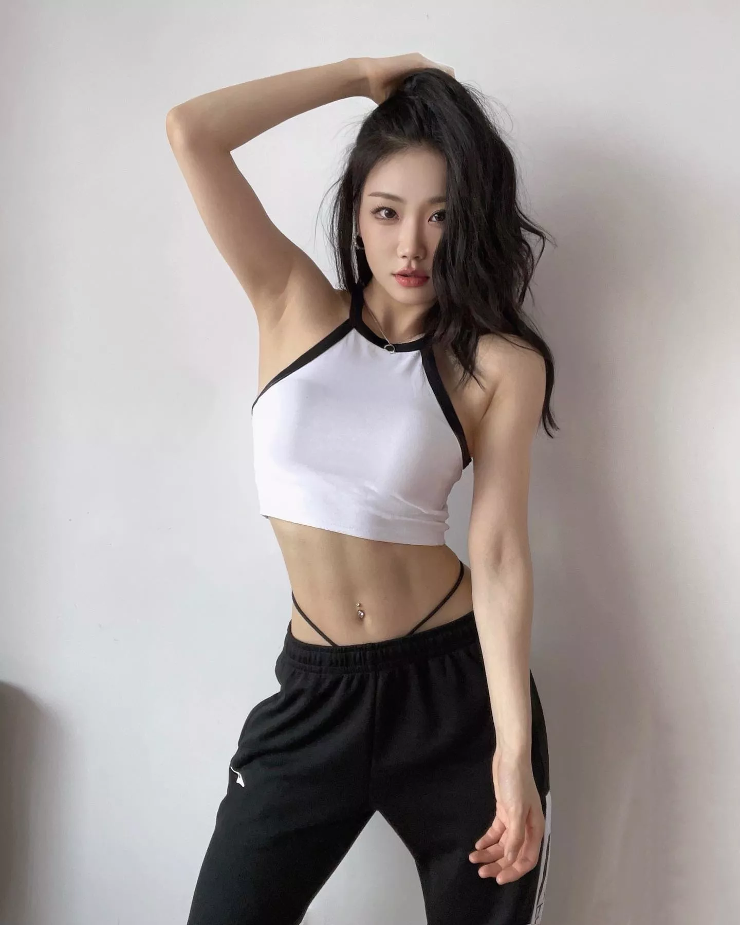 Tight midriff