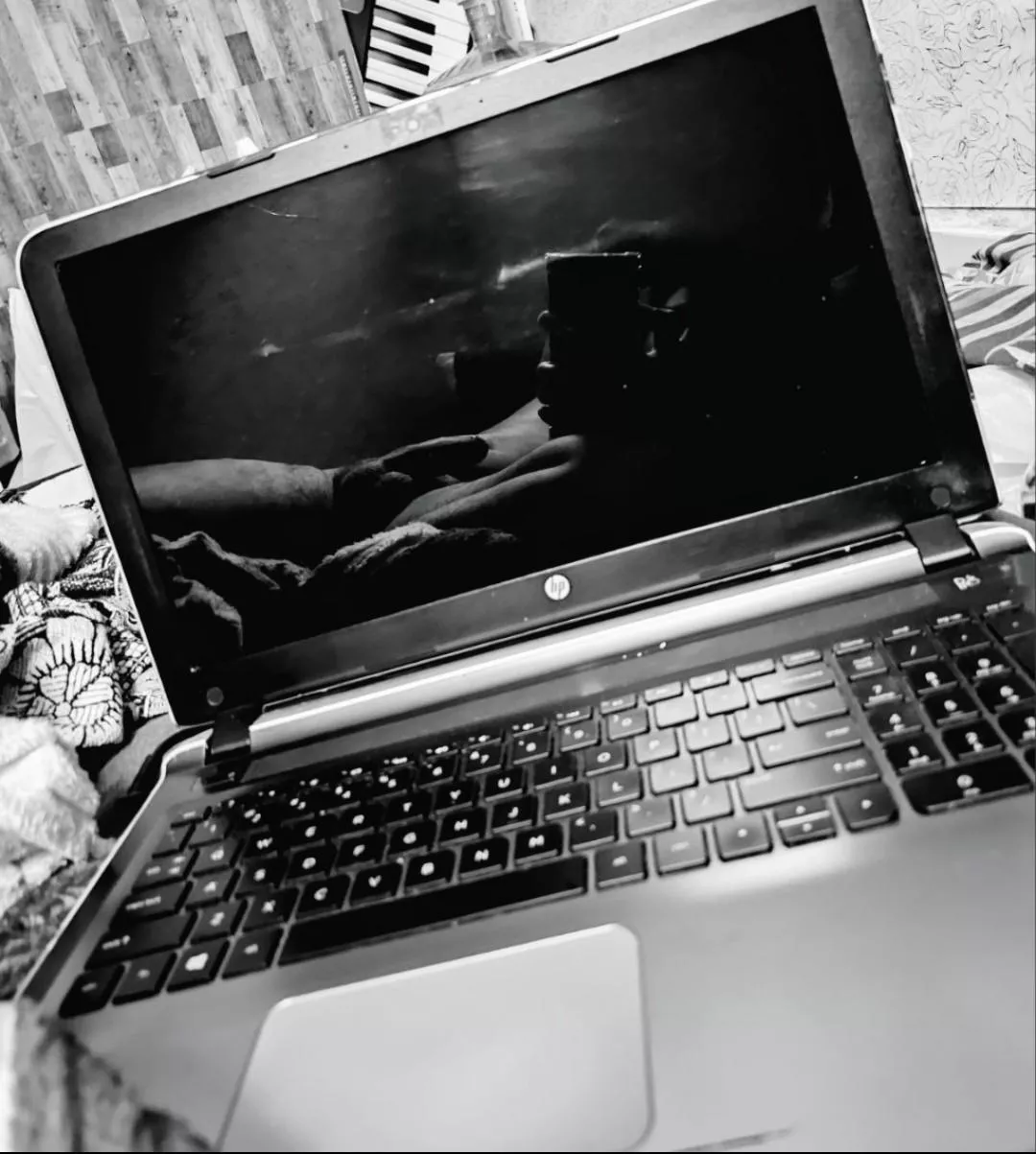 When your girl is working on weekends and you got nothing to do and all you could do is wait for her! [M]