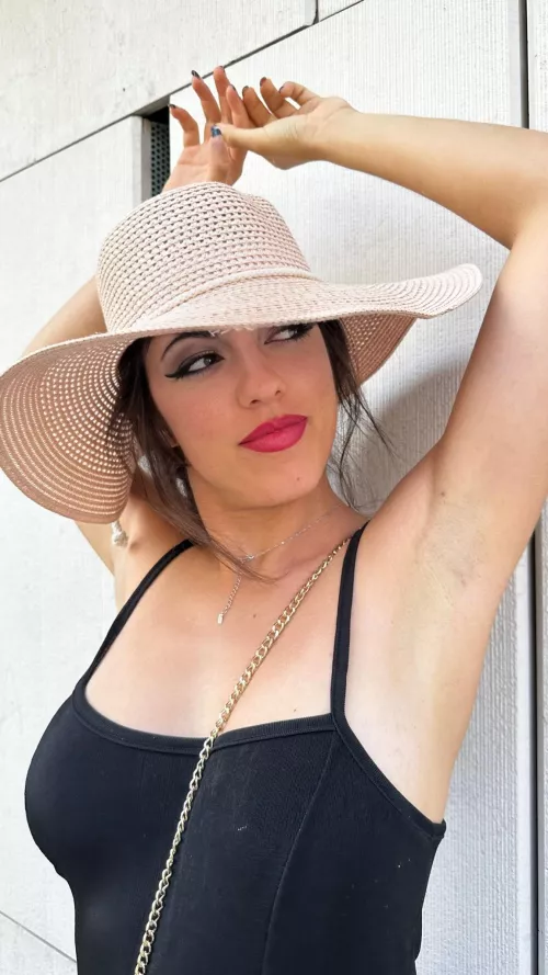 yes, you can bury your face F19