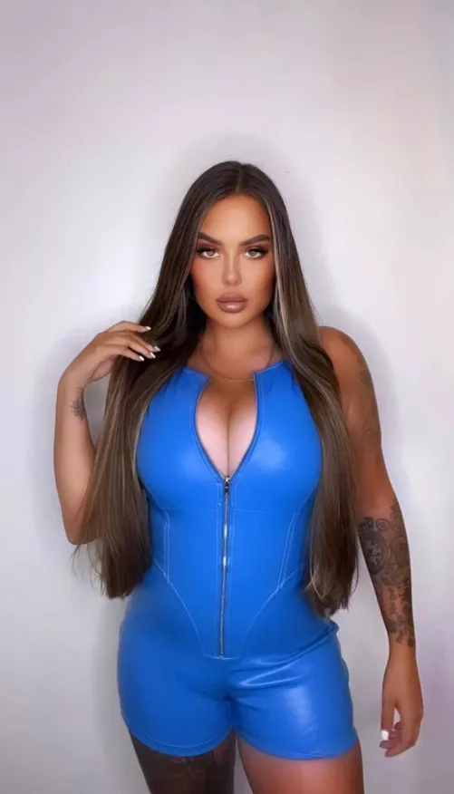 You like blue or you prefer something more classic