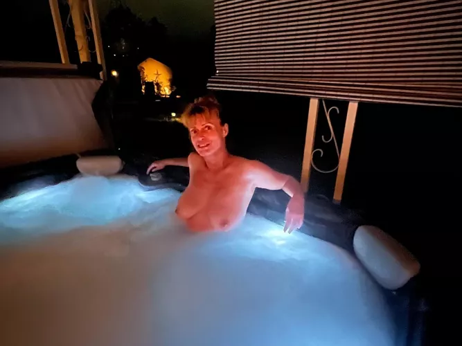 You should come on in