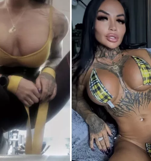 2019-2023 , smaller shoulders but bigger tits