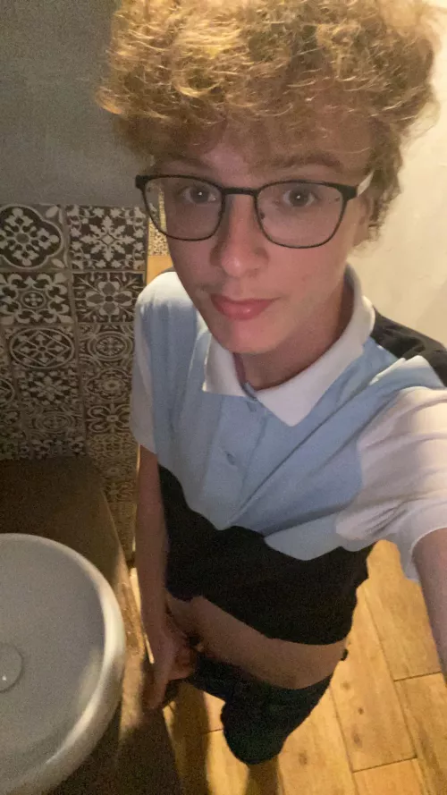 am I good boy for showing off?