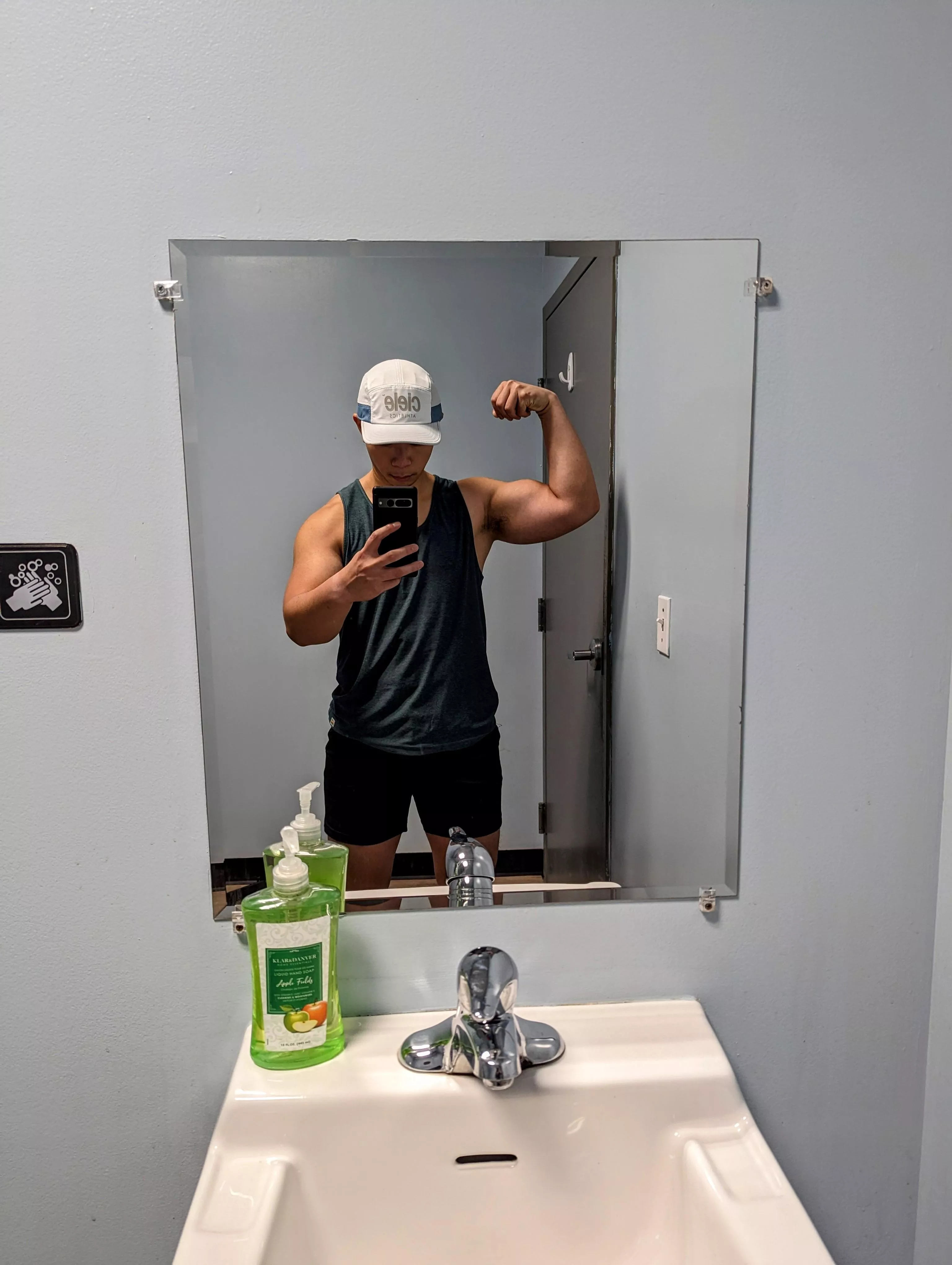 anyone else agree that biceps are the hottest part of a guy? 😈