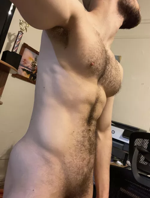 From neck to bush 😋