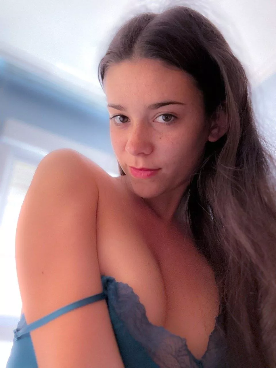 How I am teasing my roomate daily.. [f22]