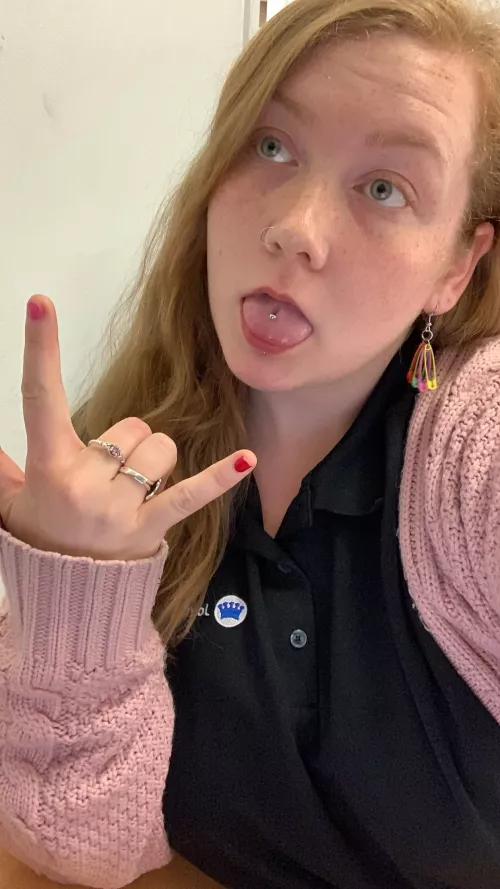 I can’t focus on my work 😣 what’s distracting me?