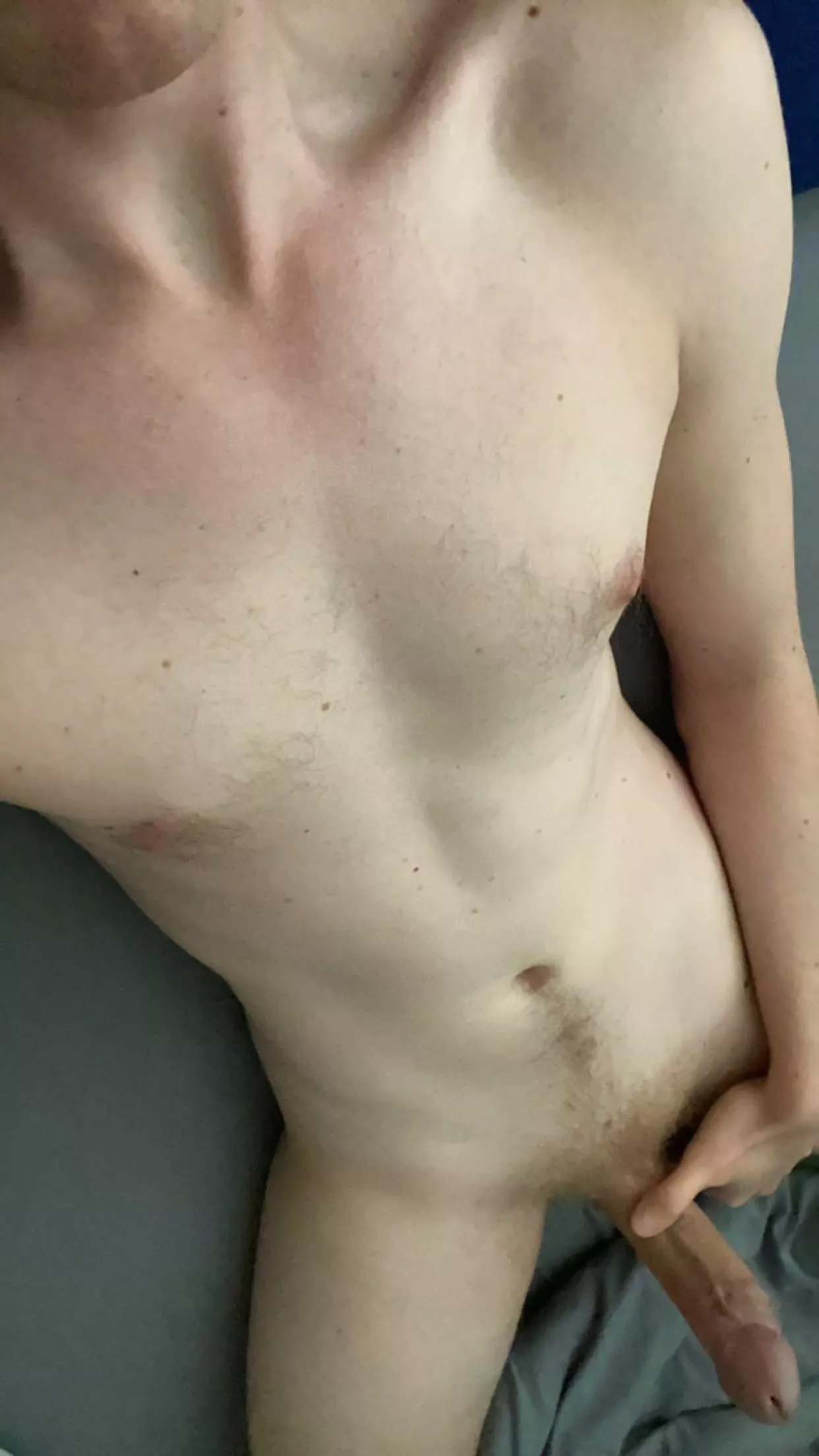 I don’t wanna get up 😪 (29)