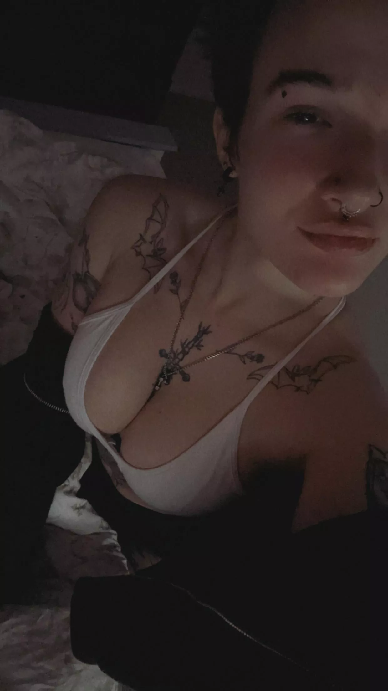 i have a kink for sending people i barely know nudes?