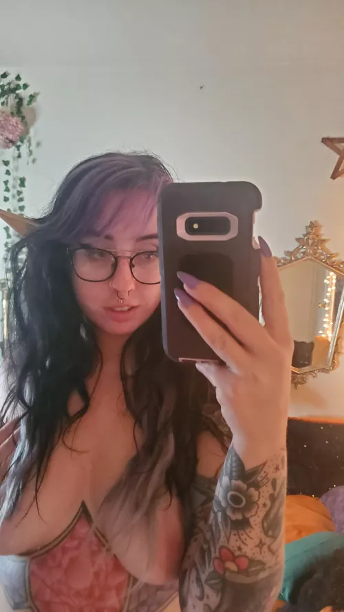 I hope me being an elf isnt a deal breaker for you