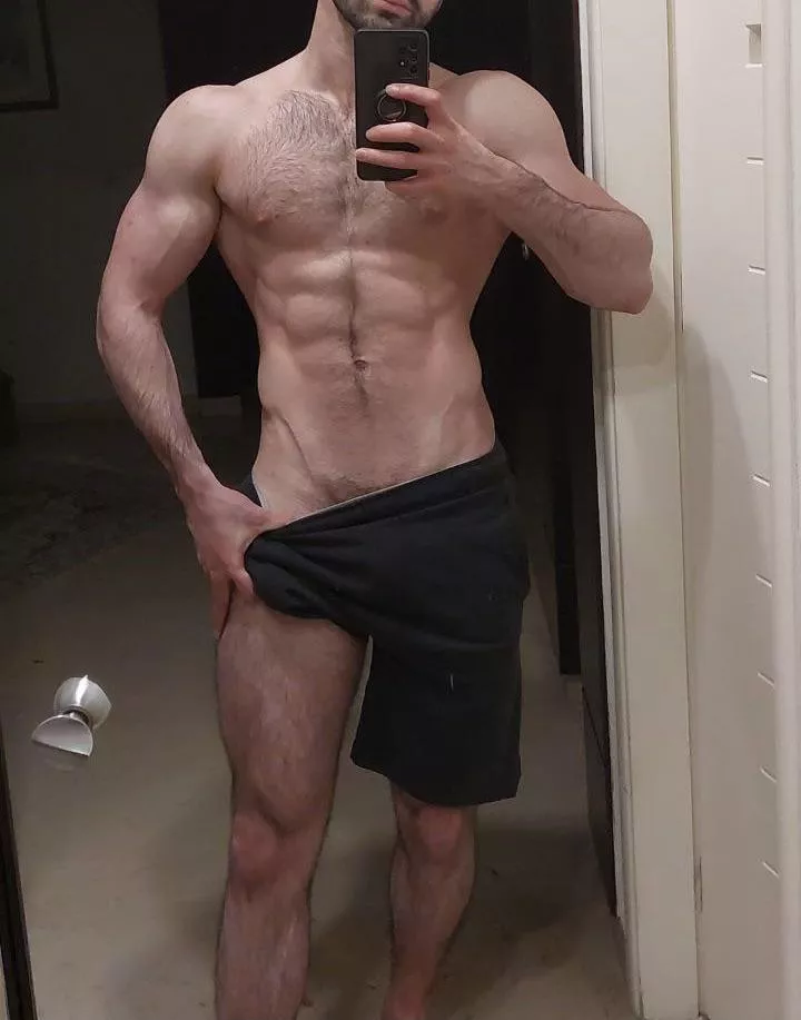 Love looking at the payoff after the gym 💪 (23)