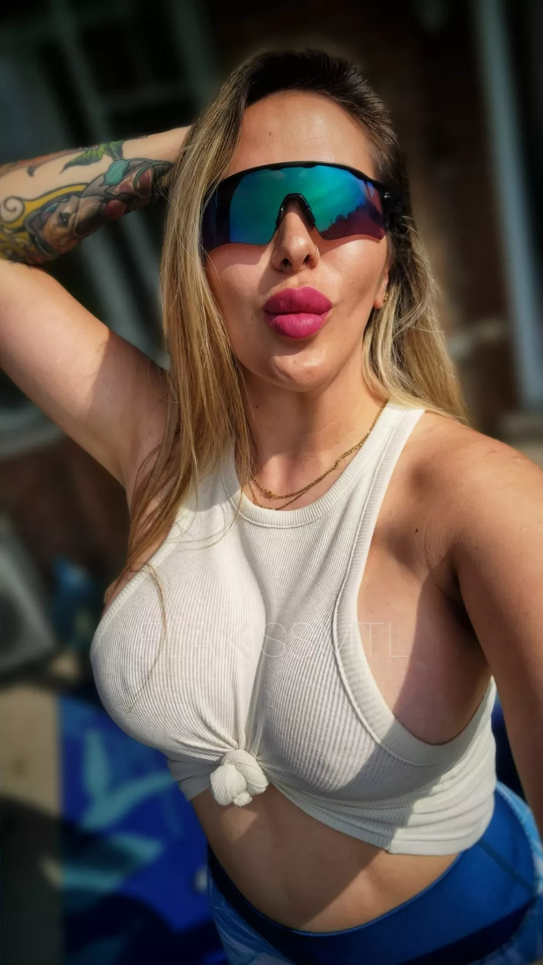 My lips made to wrap some hard ones